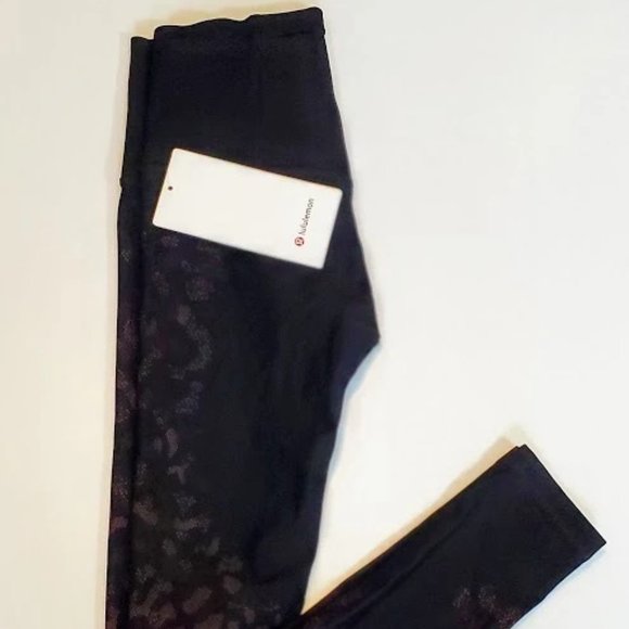 Size 4 - Lululemon Mapped Out High Rise Tight 28" - Picture 2 of 3